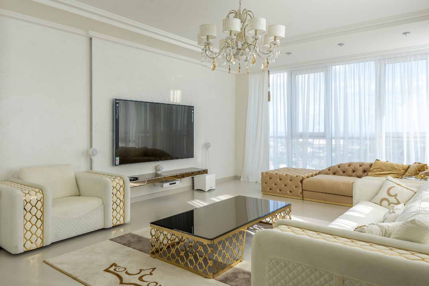 Max Estates Sector 128 Noida 4.5 Bedroom Luxury Flat